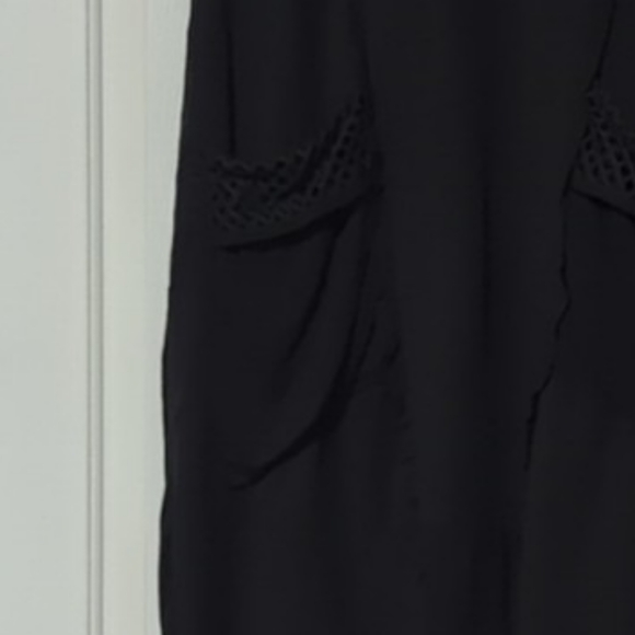 High/low Rayon/Tensel Beautiful black dress - Picture 9 of 10